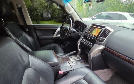 Toyota Land Cruiser 200, 2012 год, 3 950 000 рублей, 7 фотография