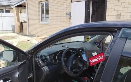KIA Rio III рестайлинг, 2013 год, 800 000 рублей, 4 фотография