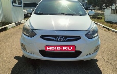 Hyundai Solaris II рестайлинг, 2013 год, 800 000 рублей, 1 фотография