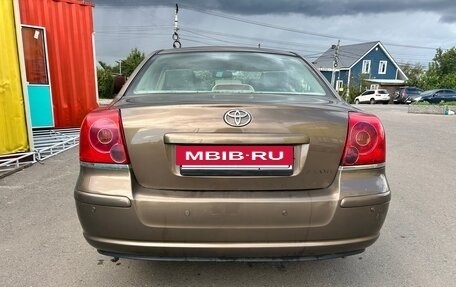Toyota Avensis III рестайлинг, 2004 год, 750 000 рублей, 4 фотография