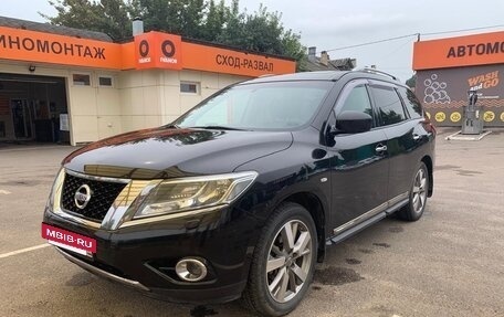 Nissan Pathfinder, 2015 год, 1 650 000 рублей, 3 фотография
