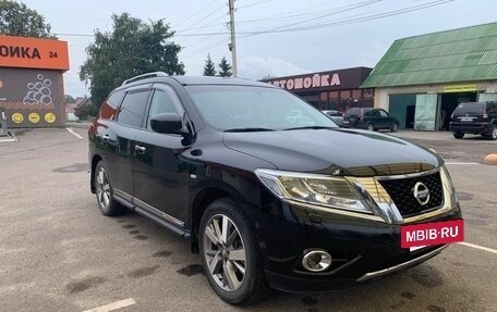Nissan Pathfinder, 2015 год, 1 650 000 рублей, 4 фотография