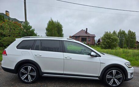 Volkswagen Golf VII, 2019 год, 2 600 000 рублей, 3 фотография
