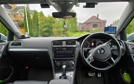 Volkswagen Golf VII, 2019 год, 2 600 000 рублей, 4 фотография