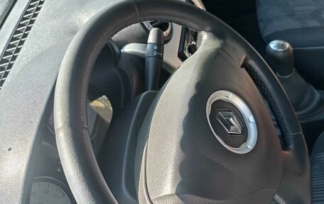 Renault Logan I, 2013 год, 450 000 рублей, 10 фотография