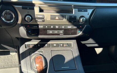 Lexus ES VII, 2015 год, 2 190 000 рублей, 15 фотография