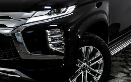 Mitsubishi Pajero Sport III рестайлинг, 2021 год, 3 799 000 рублей, 3 фотография
