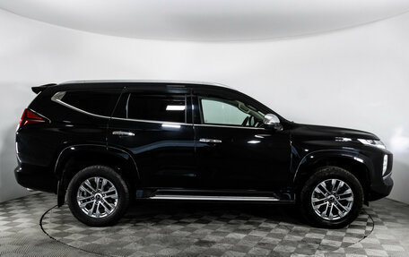 Mitsubishi Pajero Sport III рестайлинг, 2021 год, 3 799 000 рублей, 6 фотография