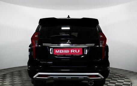 Mitsubishi Pajero Sport III рестайлинг, 2021 год, 3 799 000 рублей, 8 фотография
