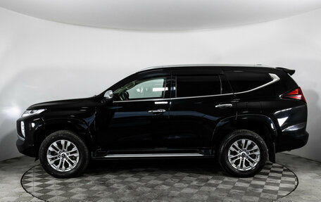 Mitsubishi Pajero Sport III рестайлинг, 2021 год, 3 799 000 рублей, 10 фотография