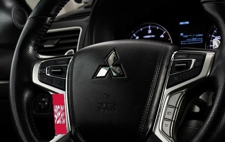 Mitsubishi Pajero Sport III рестайлинг, 2021 год, 3 799 000 рублей, 14 фотография