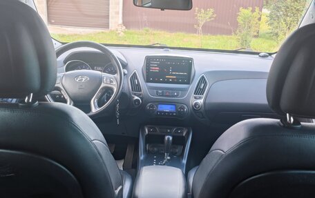 Hyundai ix35 I рестайлинг, 2014 год, 1 500 000 рублей, 9 фотография