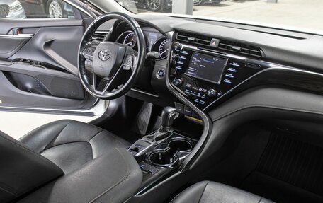 Toyota Camry, 2020 год, 2 498 000 рублей, 11 фотография