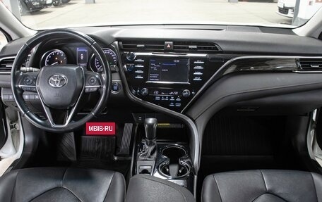 Toyota Camry, 2020 год, 2 498 000 рублей, 14 фотография