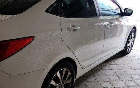 Hyundai Solaris II рестайлинг, 2015 год, 900 000 рублей, 8 фотография