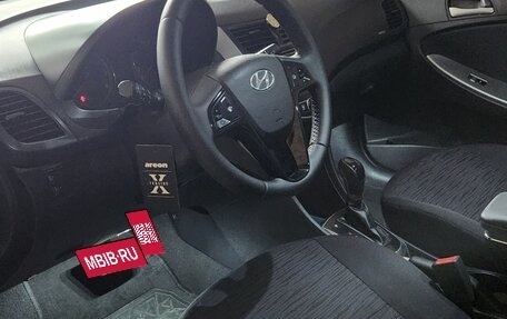Hyundai Solaris II рестайлинг, 2015 год, 900 000 рублей, 11 фотография