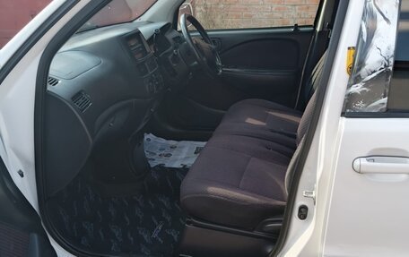 Toyota Raum I, 2001 год, 378 000 рублей, 15 фотография