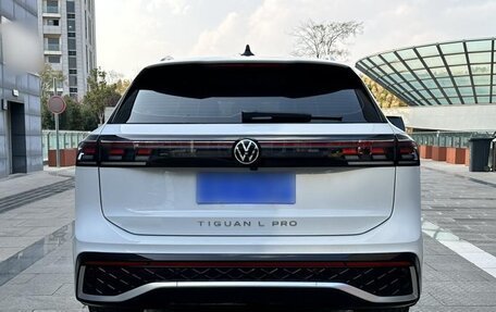 Volkswagen Tiguan, 2025 год, 3 658 000 рублей, 3 фотография