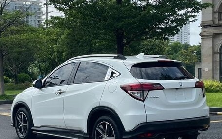 Honda Vezel, 2021 год, 1 268 000 рублей, 4 фотография