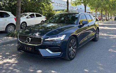 Volvo V60 II, 2022 год, 3 100 000 рублей, 1 фотография