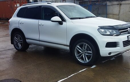 Volkswagen Touareg III, 2012 год, 1 930 000 рублей, 1 фотография