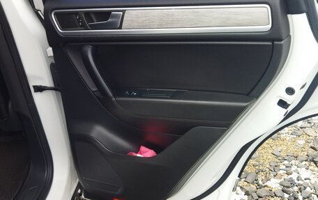 Volkswagen Touareg III, 2012 год, 1 930 000 рублей, 9 фотография