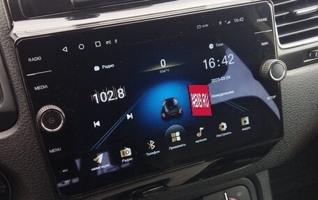 Volkswagen Touareg III, 2012 год, 1 930 000 рублей, 11 фотография