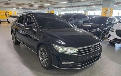 Volkswagen Passat B8 рестайлинг, 2021 год, 2 420 000 рублей, 1 фотография