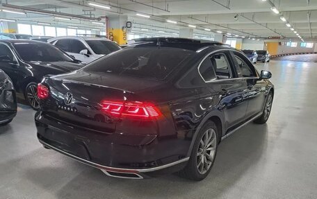 Volkswagen Passat B8 рестайлинг, 2021 год, 2 420 000 рублей, 3 фотография