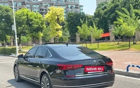 Volkswagen Passat B8 рестайлинг, 2021 год, 2 050 000 рублей, 3 фотография