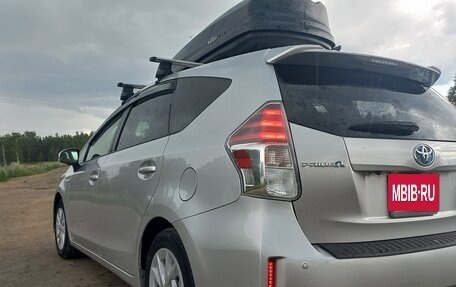 Toyota Prius Alpha I (ZVW40/41), 2018 год, 2 200 000 рублей, 5 фотография