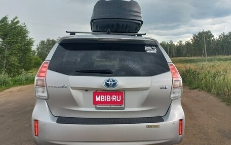 Toyota Prius Alpha I (ZVW40/41), 2018 год, 2 200 000 рублей, 2 фотография