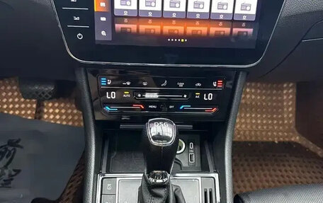 Skoda Superb III рестайлинг, 2022 год, 2 450 000 рублей, 23 фотография