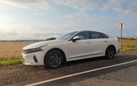 KIA K5, 2021 год, 1 800 000 рублей, 4 фотография