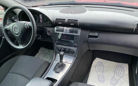 Mercedes-Benz C-Класс, 2005 год, 569 000 рублей, 8 фотография