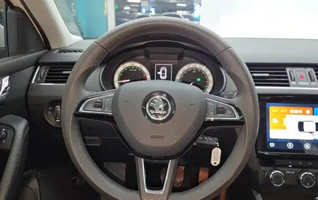 Skoda Octavia, 2020 год, 1 280 000 рублей, 15 фотография