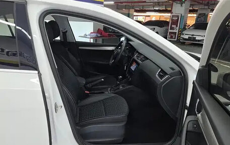 Skoda Octavia, 2020 год, 1 280 000 рублей, 8 фотография