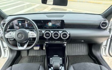 Mercedes-Benz CLA, 2022 год, 2 300 000 рублей, 7 фотография