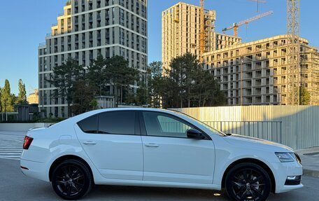 Skoda Octavia, 2018 год, 1 890 000 рублей, 2 фотография