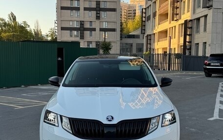 Skoda Octavia, 2018 год, 1 890 000 рублей, 13 фотография