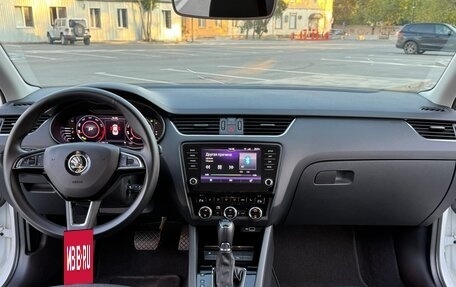 Skoda Octavia, 2018 год, 1 890 000 рублей, 28 фотография