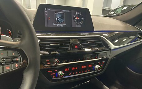 BMW 5 серия, 2019 год, 2 900 000 рублей, 12 фотография