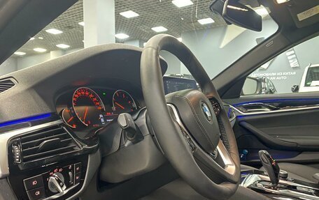BMW 5 серия, 2019 год, 2 900 000 рублей, 9 фотография