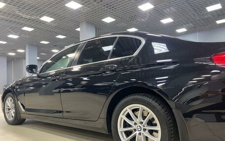 BMW 5 серия, 2019 год, 2 900 000 рублей, 13 фотография