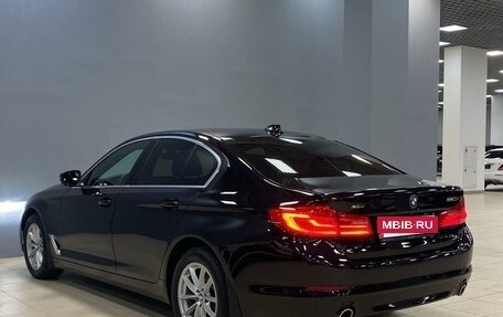 BMW 5 серия, 2019 год, 2 900 000 рублей, 14 фотография