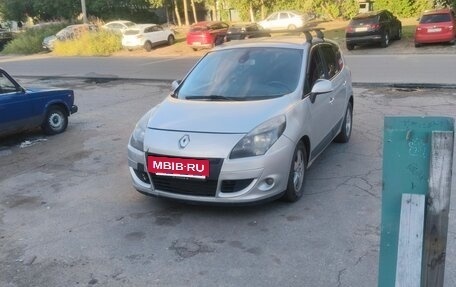 Renault Scenic III, 2009 год, 620 000 рублей, 2 фотография