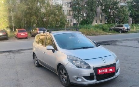 Renault Scenic III, 2009 год, 620 000 рублей, 3 фотография