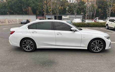 BMW 3 серия, 2021 год, 2 870 000 рублей, 15 фотография