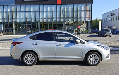 Hyundai Solaris II рестайлинг, 2017 год, 1 090 000 рублей, 5 фотография