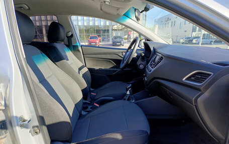 Hyundai Solaris II рестайлинг, 2017 год, 1 090 000 рублей, 13 фотография